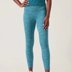 Athleta Ultimate Stash Textured 7/8 Tight Leggings Stash Pocket Size Large